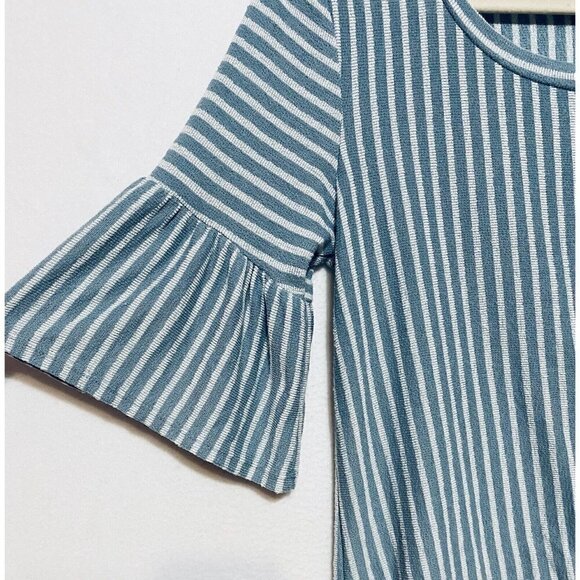 Anthropologie W5 Womens Medium Blue Striped Top Ruffle Sleeves Boho Stretch - Picture 3 of 7